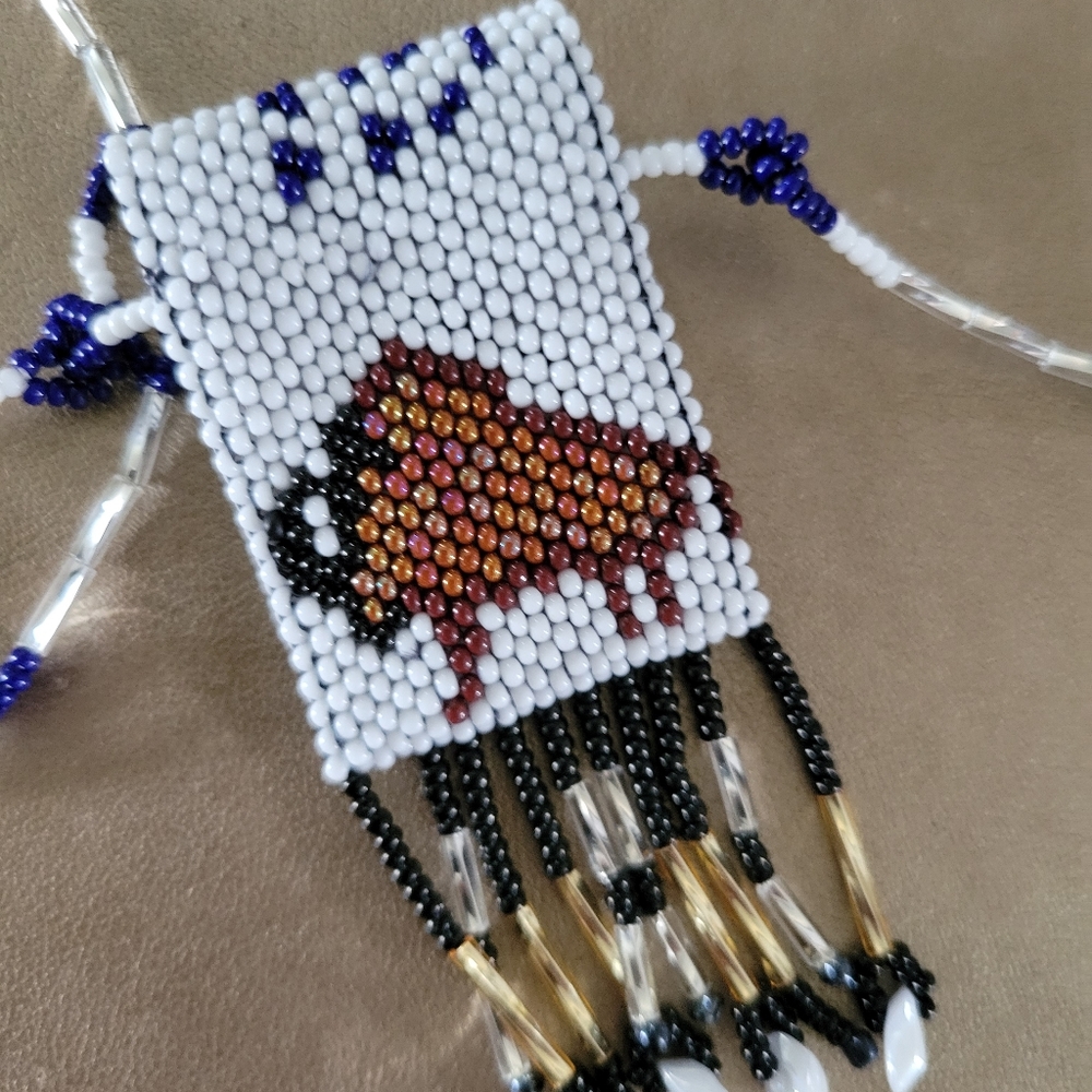 New Native authentic medicine bag hand beaded